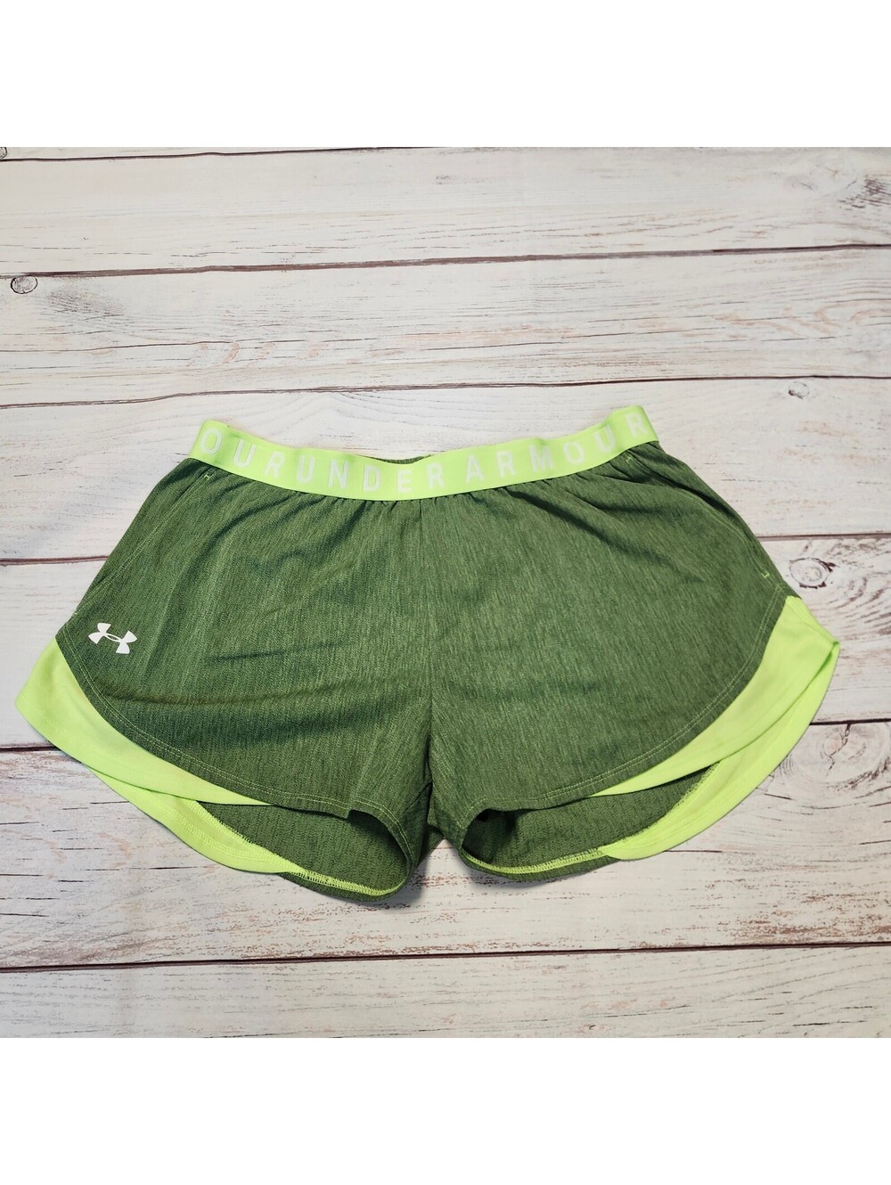Under Armour Women's Athletic Shorts Size XL Green Loose Fit